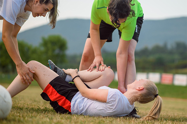 Broken Bone? Why Seeing an Orthopedic Surgeon First Makes All the Difference